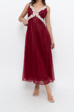 Load image into Gallery viewer, Vintage x Nylon Red Lace Maxi Slip (S)