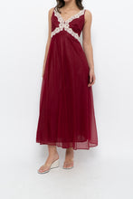 Load image into Gallery viewer, Vintage x Nylon Red Lace Maxi Slip (S)