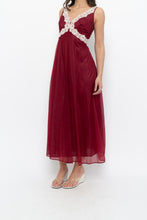 Load image into Gallery viewer, Vintage x Nylon Red Lace Maxi Slip (S)
