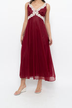 Load image into Gallery viewer, Vintage x Nylon Red Lace Maxi Slip (S)
