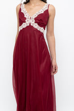 Load image into Gallery viewer, Vintage x Nylon Red Lace Maxi Slip (S)