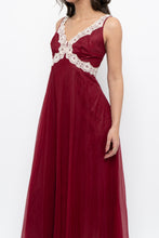 Load image into Gallery viewer, Vintage x Nylon Red Lace Maxi Slip (S)