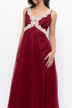 Load image into Gallery viewer, Vintage x Nylon Red Lace Maxi Slip (S)