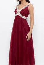 Load image into Gallery viewer, Vintage x Nylon Red Lace Maxi Slip (S)