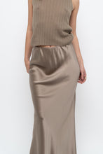 Load image into Gallery viewer, SOPHIE GRACE x Olive Silk-blend Maxi Skirt (XS, S)