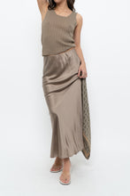 Load image into Gallery viewer, SOPHIE GRACE x Olive Silk-blend Maxi Skirt (XS, S)