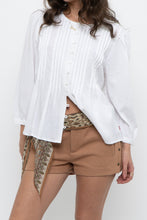 Load image into Gallery viewer, LEVI'S x White Cotton, Linen Buttoned Blouse (S, M)