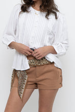 Load image into Gallery viewer, Vintage x Made in Japan x OSCAR DE LA RENTA Floral Silk Scarf