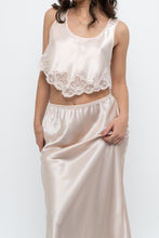 Load image into Gallery viewer, Vintage x Made in Canada x Light Pink Satin Lace Crop Tank (XS-M)