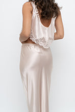 Load image into Gallery viewer, Vintage x Made in Canada x Light Pink Satin Lace Crop Tank (XS-M)