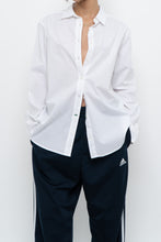 Load image into Gallery viewer, Vintage x UNITED COLOURS OF BENETON White Cotton Buttonup (XS-L)