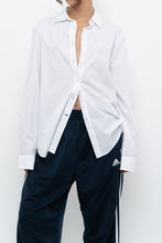 Load image into Gallery viewer, Vintage x UNITED COLOURS OF BENETON White Cotton Buttonup (XS-L)