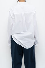 Load image into Gallery viewer, Vintage x UNITED COLOURS OF BENETON White Cotton Buttonup (XS-L)