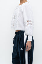 Load image into Gallery viewer, JENNIFER &amp; GRACE x White Cotton Embroidered Cropped Blouse (XS, S)