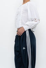 Load image into Gallery viewer, JENNIFER &amp; GRACE x White Cotton Embroidered Cropped Blouse (XS, S)