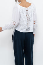 Load image into Gallery viewer, JENNIFER &amp; GRACE x White Cotton Embroidered Cropped Blouse (XS, S)