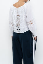 Load image into Gallery viewer, JENNIFER &amp; GRACE x White Cotton Embroidered Cropped Blouse (XS, S)