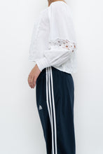 Load image into Gallery viewer, JENNIFER &amp; GRACE x White Cotton Embroidered Cropped Blouse (XS, S)