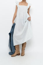 Load image into Gallery viewer, Vintage x Handmade White, Blue Floral Maxi Dress (M-XXL)