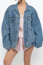Load image into Gallery viewer, Vintage x Made in Canada x LEVI'S Midwash Denim Jacket (S-XL)