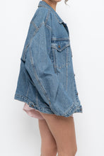 Load image into Gallery viewer, Vintage x Made in Canada x LEVI'S Midwash Denim Jacket (S-XL)