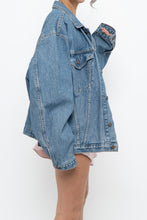Load image into Gallery viewer, Vintage x Made in Canada x LEVI'S Midwash Denim Jacket (S-XL)