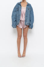 Load image into Gallery viewer, Vintage x Made in Canada x LEVI'S Midwash Denim Jacket (S-XL)
