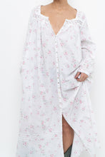 Load image into Gallery viewer, Vintage x EILEEN WEST White Floral Long Sleeve Cotton Maci (XS-M)