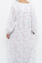 Load image into Gallery viewer, Vintage x EILEEN WEST White Floral Long Sleeve Cotton Maci (XS-M)