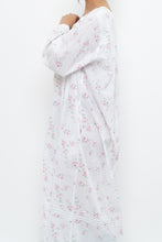 Load image into Gallery viewer, Vintage x EILEEN WEST White Floral Long Sleeve Cotton Maci (XS-M)