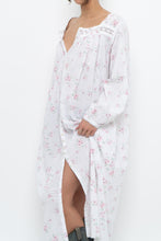 Load image into Gallery viewer, Vintage x EILEEN WEST White Floral Long Sleeve Cotton Maci (XS-M)