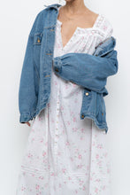 Load image into Gallery viewer, Vintage x EILEEN WEST White Floral Long Sleeve Cotton Maci (XS-M)