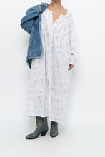 Load image into Gallery viewer, Vintage x EILEEN WEST White Floral Long Sleeve Cotton Maci (XS-M)