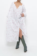 Load image into Gallery viewer, Vintage x EILEEN WEST White Floral Long Sleeve Cotton Maci (XS-M)
