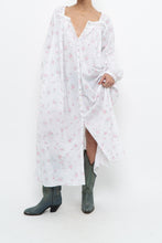 Load image into Gallery viewer, Vintage x EILEEN WEST White Floral Long Sleeve Cotton Maci (XS-M)