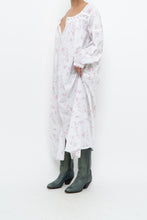 Load image into Gallery viewer, Vintage x EILEEN WEST White Floral Long Sleeve Cotton Maci (XS-M)