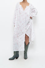 Load image into Gallery viewer, Vintage x EILEEN WEST White Floral Long Sleeve Cotton Maci (XS-M)