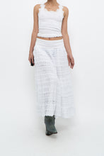 Load image into Gallery viewer, Vintage x Made in India x White Lace Maxi Skirt (XS, S)