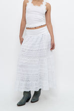 Load image into Gallery viewer, Vintage x Made in India x White Lace Maxi Skirt (XS, S)