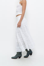 Load image into Gallery viewer, Vintage x Made in India x White Lace Maxi Skirt (XS, S)