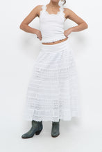 Load image into Gallery viewer, Vintage x Made in India x White Lace Maxi Skirt (XS, S)