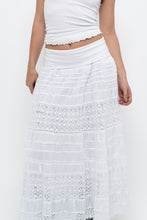 Load image into Gallery viewer, Vintage x Made in India x White Lace Maxi Skirt (XS, S)