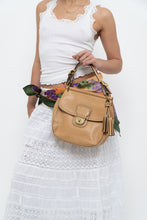 Load image into Gallery viewer, Vintage x COACH Legacy Beige Butter Leather Purse