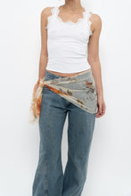 Load image into Gallery viewer, Vintage x Made in Italy x Sheer Rose Patterned Scarf
