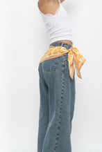 Load image into Gallery viewer, Vintage x Orange, White Floral Scarf