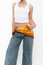 Load image into Gallery viewer, Vintage x Made in Italy x Brown Tapestry Scarf