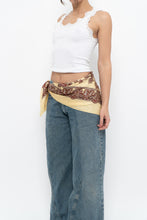 Load image into Gallery viewer, Vintage x Made in England x Butter Yellow Paisley Patterned Scarf
