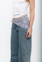 Load image into Gallery viewer, Vintage x Made in Japan x Blue Floral Cotton Scarf