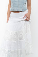 Load image into Gallery viewer, Vintage x White Tiered Maxi Skirt (M)