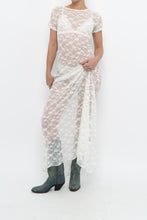 Load image into Gallery viewer, Vintage x White Lace Lowback Sheer Maxi Dress (M)